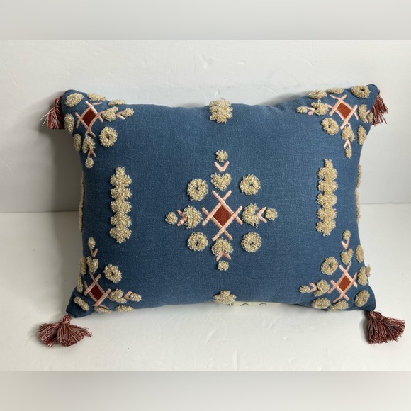 Jessica Simpson 12” x 10” Throw Pillow / Decorative Embroidered Boho - Picture 10 of 10